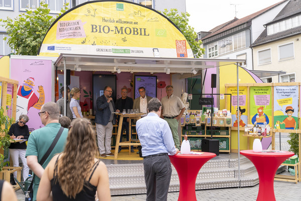 Eröffnung des Bio-Mobils am Kiliansplatz