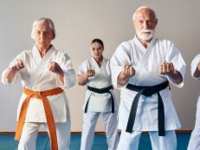 Karate für Senioren. KI-generiertes Foto (Stadt Heilbronn/Jürgen Häffner)