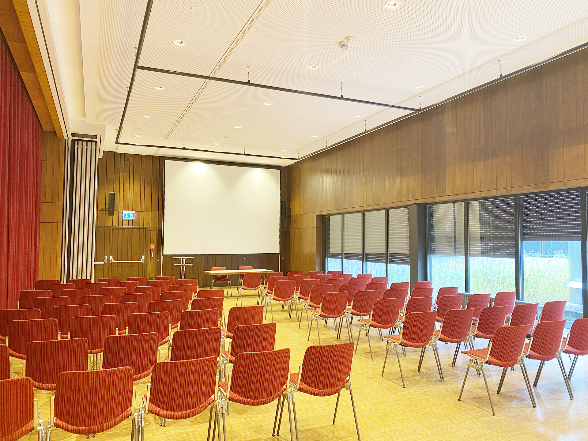 Kleiner Saal im Bürgerhaus Böckingen Kleiner Saal im Bürgerhaus Böckingen