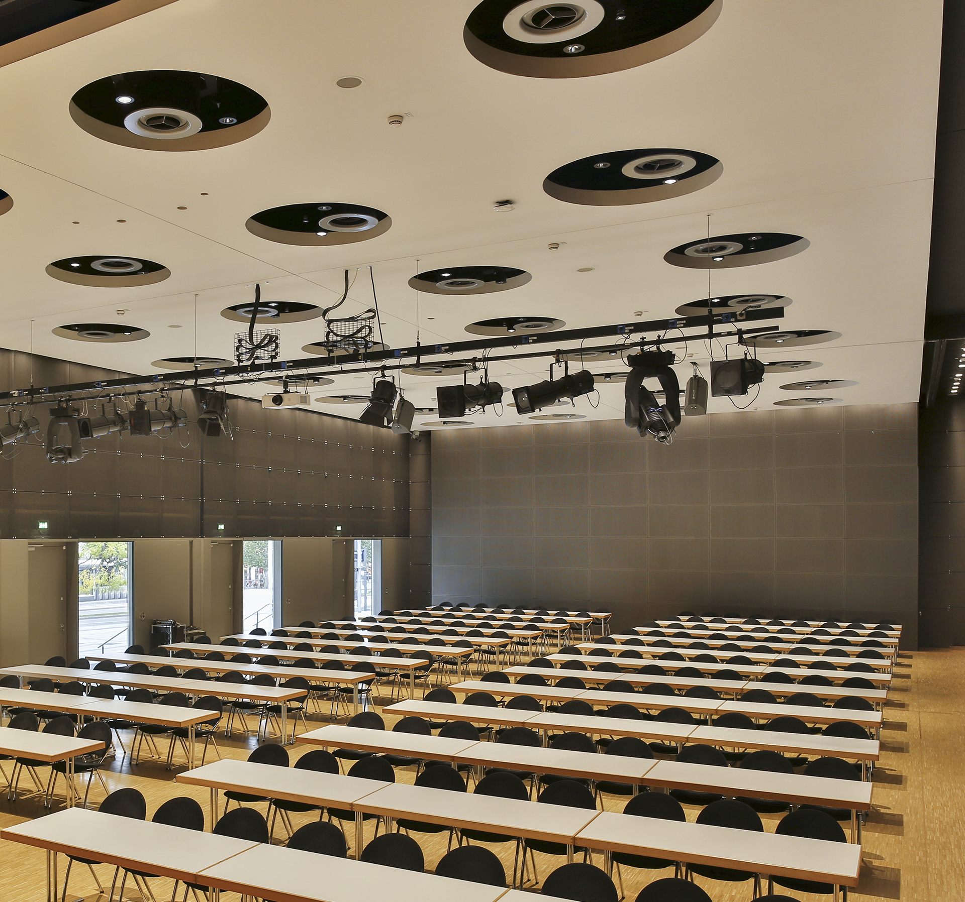 Harmonie Wilhelm-Maybach-Saal Teil B Harmonie Wilhelm-Maybach-Saal Teil B