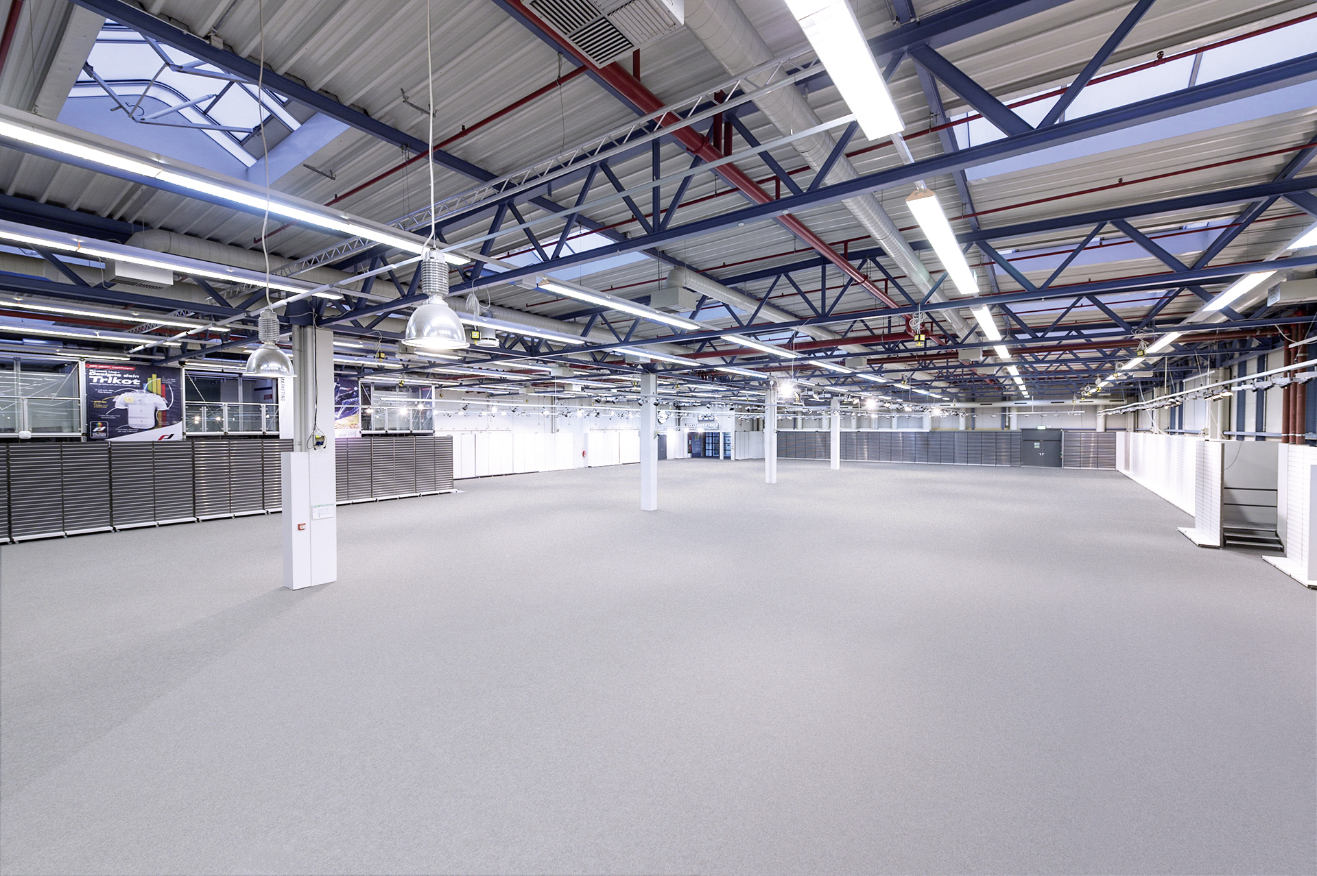 Intersport redblue - raumA Intersport redblue - raumA