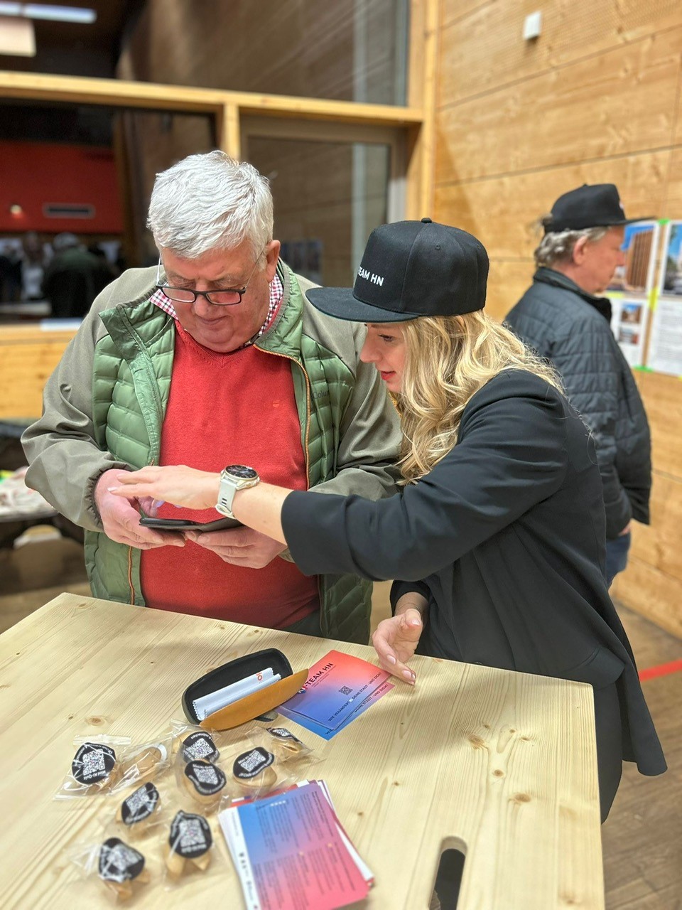 KI-Team bei der Infoveranstaltung zur Nordumfahrung in Neckargartach. Foto: Stadt Heilbronn