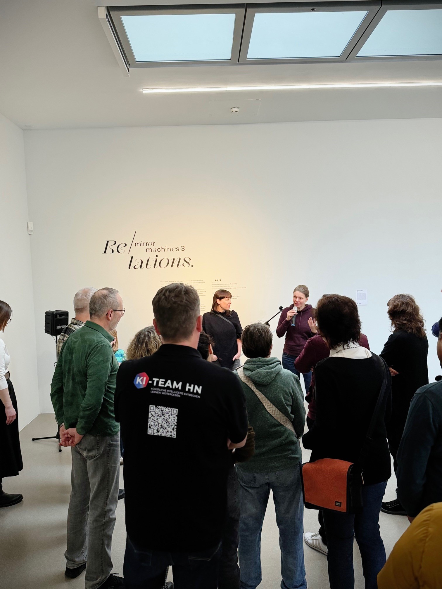 KI-Team Heilbronn bei der Sonderausstellung „Mirror Machines 3“ des Kunstvereins Heilbronn. Foto: Stadt Heilbronn